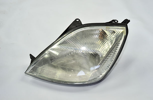 ford cıkma yedek fiesta 2 sol far